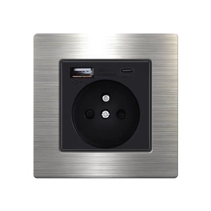 Розетка LUMIQUE by Romatti