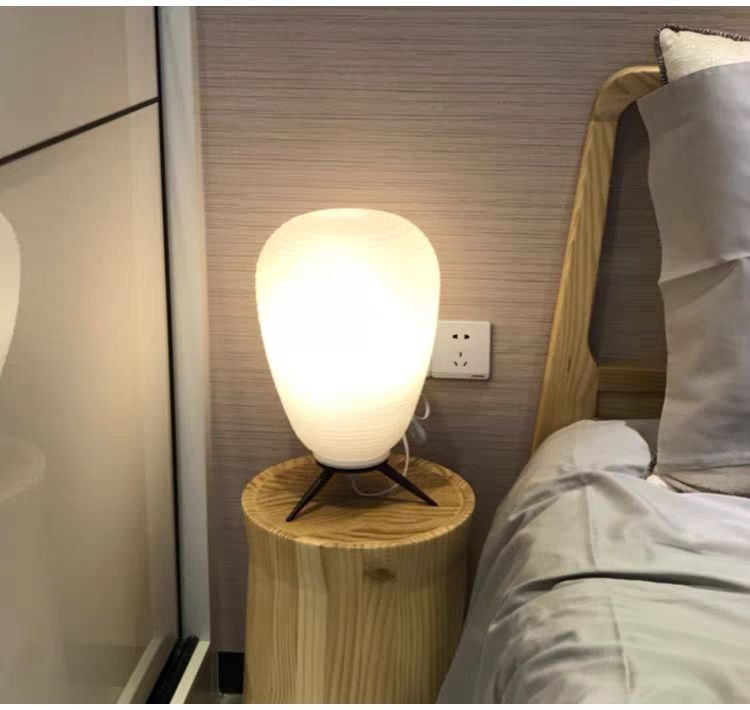 Дизайнерская настольная лампа OLIVE by Romatti