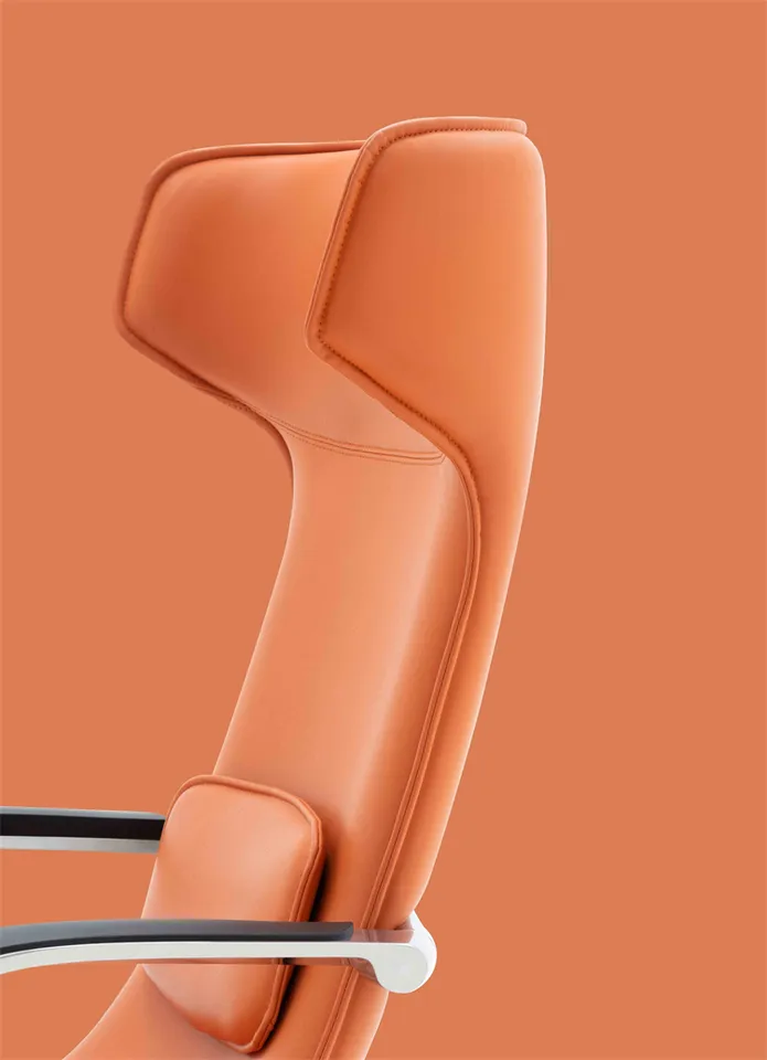 Офисное кресло LEATH MAX by Romatti